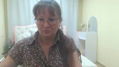Snapshot of oovanessahotts chatting on 7, 7, 2026 Vanessa online show from 7, 7, 2026