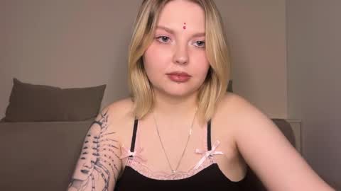 Snapshot of opheliaritz chatting on 29, 3, 2026 Ophelia online show from 29, 3, 2026