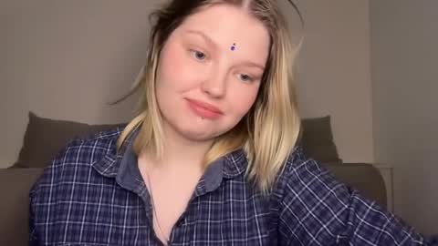 Snapshot of opheliaritz chatting on 9, 4, 2026 Ophelia online show from 9, 4, 2026