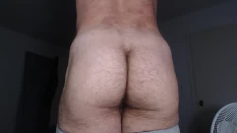 Snapshot of oregon87 chatting on 1, 1, 2025 The Oregon Lumberjack online show from 1, 1, 2025