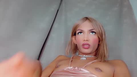 Snapshot of oriana_braom chatting on 28, 2, 2025 Oriana braom online show from 28, 2, 2025