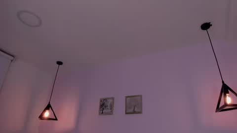 Miss Guzman  online show from 13, 9, 2025