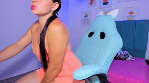 Snapshot of oriana_sweet35 chatting on 3, 12, 2025 Oriana online show from 3, 12, 2025