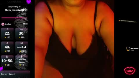 Snapshot of oriflame994india chatting on 21, 4, 2026 oriflame994india online show from 21, 4, 2026