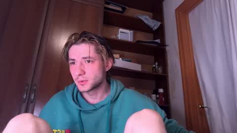 Snapshot of origamicat chatting on 18, 3, 2026 origamicat online show from 18, 3, 2026