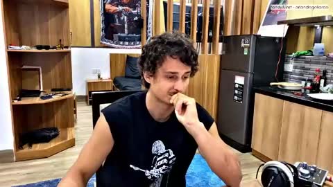 Snapshot of orlando__bloom chatting on 20, 4, 2026 Fansly and Instagram - online show from 20, 4, 2026