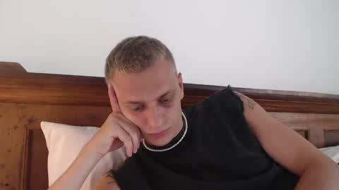 Snapshot of oscar_sssky chatting on 7, 2, 2025 Oscar online show from 7, 2, 2025