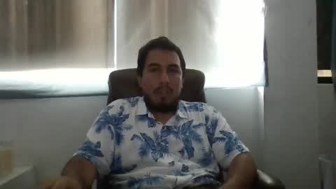 Snapshot of oscaryn_martell chatting on 15, 1, 2025 oscaryn_martell online show from 15, 1, 2025