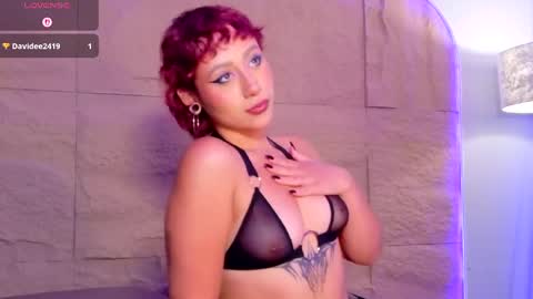 Snapshot of osiriss_ chatting on 25, 4, 2026 Osiriss online show from 25, 4, 2026