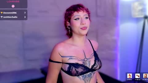 Snapshot of osiriss_ chatting on 7, 5, 2026 Osiriss online show from 7, 5, 2026