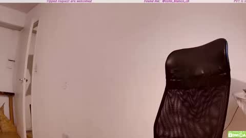 Snapshot of osito_blanco chatting on 3, 10, 2025 Osito Blanco online show from 3, 10, 2025