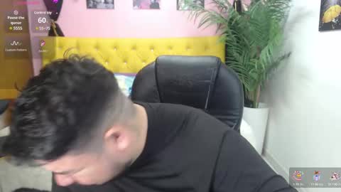 Snapshot of oso_gael chatting on 11, 2, 2025 Bear Gael online show from 11, 2, 2025