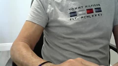 Ossi online show from 2, 2, 2025