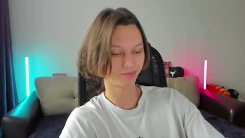 Snapshot of ostin_meoww chatting on 19, 3, 2026 Ostin online show from 19, 3, 2026