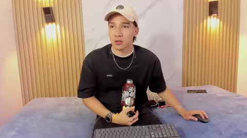 Snapshot of otto_andrew chatting on 1, 3, 2026 Otto Andrew online show from 1, 3, 2026