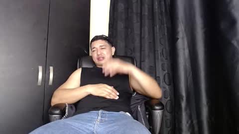 Snapshot of otto_stud chatting on 3, 11, 2025 otto_stud online show from 3, 11, 2025