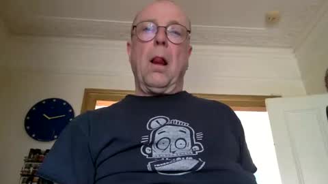 Snapshot of ottodick chatting on 25, 4, 2026 Otto online show from 25, 4, 2026