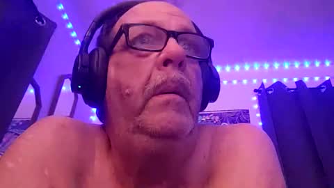 Snapshot of ou8124824 chatting on 23, 9, 2025 ou8124824 online show from 23, 9, 2025