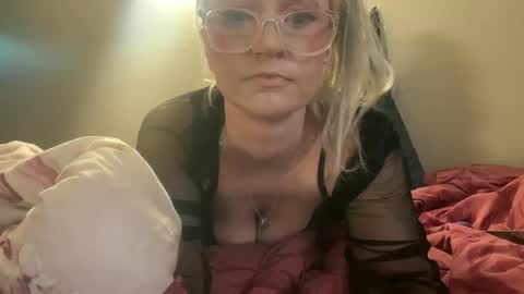 Snapshot of outback_goddess_ chatting on 30, 5, 2026 outback_goddess_ online show from 30, 5, 2026