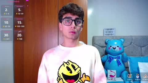 Owen  Independent model  online show from 17, 1, 2025