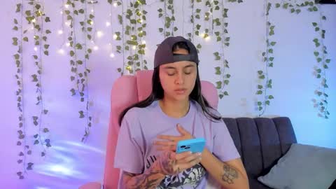 Snapshot of owenfoxx1 chatting on 4, 2, 2026 Owen foxx online show from 4, 2, 2026