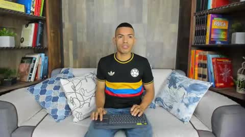 Snapshot of owenpierce1 chatting on 2, 10, 2025 Owen online show from 2, 10, 2025