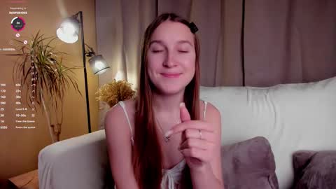 Snapshot of oziecarmona chatting on 9, 11, 2025 Caroline or just Lina online show from 9, 11, 2025