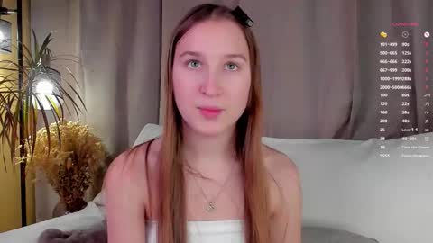 Snapshot of oziecarmona chatting on 16, 11, 2025 Caroline or just Lina online show from 16, 11, 2025