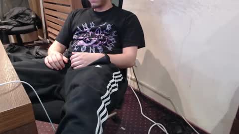 Snapshot of ozilla0699 chatting on 4, 1, 2025 ozilla0699 online show from 4, 1, 2025