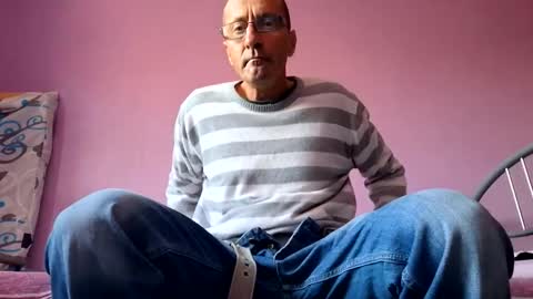 Snapshot of ozved5413 chatting on 24, 4, 2026 ozved5413 online show from 24, 4, 2026