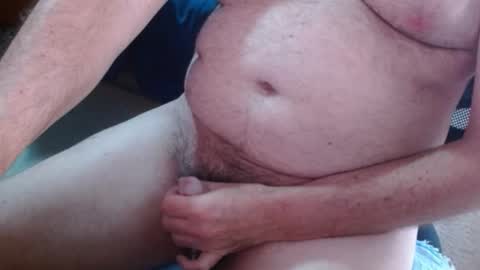 Snapshot of ozzieozzieoi chatting on 2, 3, 2026 HairyolOz online show from 2, 3, 2026