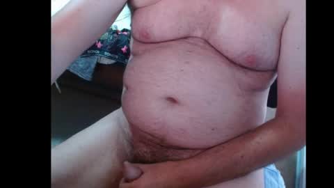 Snapshot of ozzieozzieoi chatting on 15, 4, 2026 HairyolOz online show from 15, 4, 2026