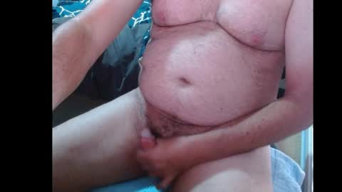 Snapshot of ozzieozzieoi chatting on 21, 4, 2026 HairyolOz online show from 21, 4, 2026