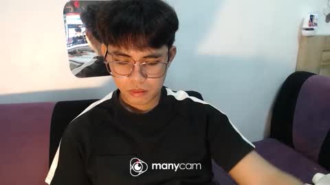 Snapshot of p1noytwink_ chatting on 18, 12, 2025 Terrence online show from 18, 12, 2025