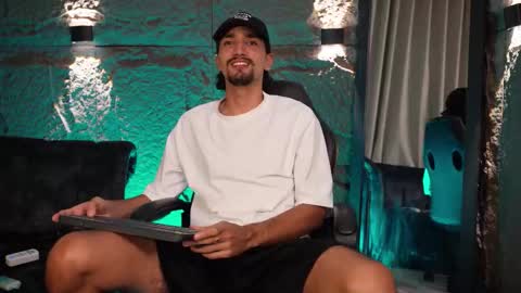 Snapshot of pablo_russoo chatting on 17, 2, 2026 pablo online show from 17, 2, 2026