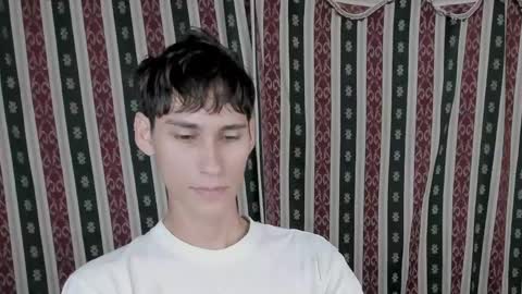Snapshot of paimon_goetia chatting on 15, 4, 2026 Alexander Grigori online show from 15, 4, 2026