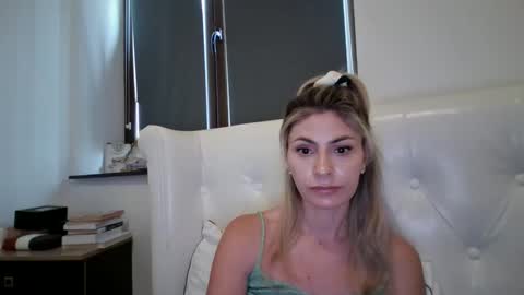 Snapshot of pamela051087 chatting on 11, 6, 2026 Pamela051087 online show from 11, 6, 2026