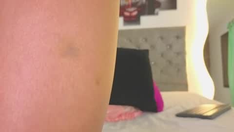 Snapshot of pamela23_ chatting on 16, 4, 2026 pamela23_ online show from 16, 4, 2026