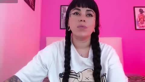 pamela_666_ online show from 5, 2, 2026