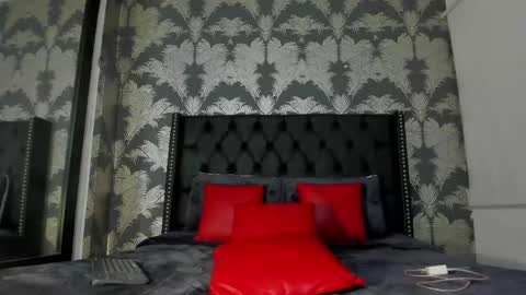 Snapshot of pamela_di_angelo chatting on 7, 6, 2026 Pamela online show from 7, 6, 2026