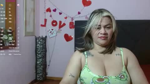 Snapshot of pamela_echeverria chatting on 19, 5, 2026 pamela_echeverria online show from 19, 5, 2026