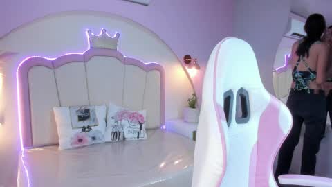 Princess Pamela  online show from 5, 4, 2026