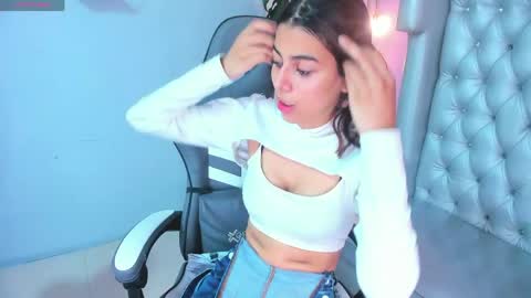 Snapshot of pamela_monroy_ chatting on 1, 5, 2026 Princess Pamela online show from 1, 5, 2026