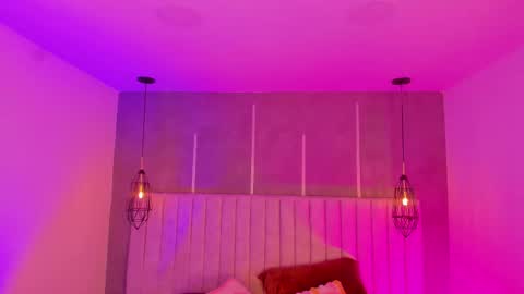 Manuela online show from 19, 9, 2025