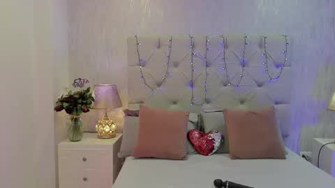Snapshot of pamelamiler_ chatting on 26, 9, 2025 TELL ME PAMELLA AND GIVE ME A GOOD GRADE ITS IMPORTANT online show from 26, 9, 2025