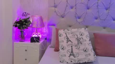 Snapshot of pamelamiler_ chatting on 10, 10, 2025 TELL ME PAMELLA AND GIVE ME A GOOD GRADE ITS IMPORTANT online show from 10, 10, 2025