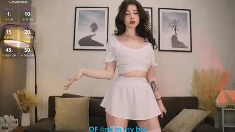 Snapshot of pamelaryant chatting on 24, 11, 2025 Diana online show from 24, 11, 2025