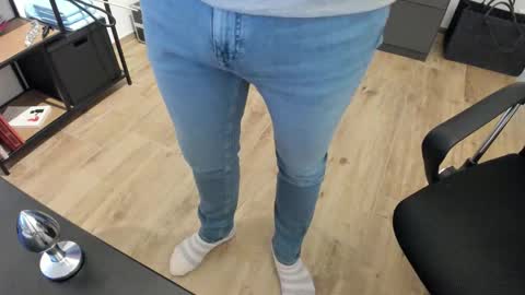 pampersandspanking online show from 10, 2, 2026