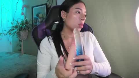 Ana Laura online show from 24, 6, 2026
