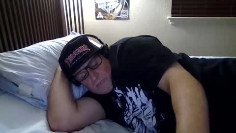 panos online show from 10, 5, 2026